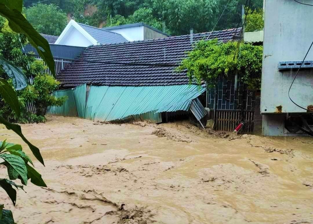 lu quet Nghe An anh 1