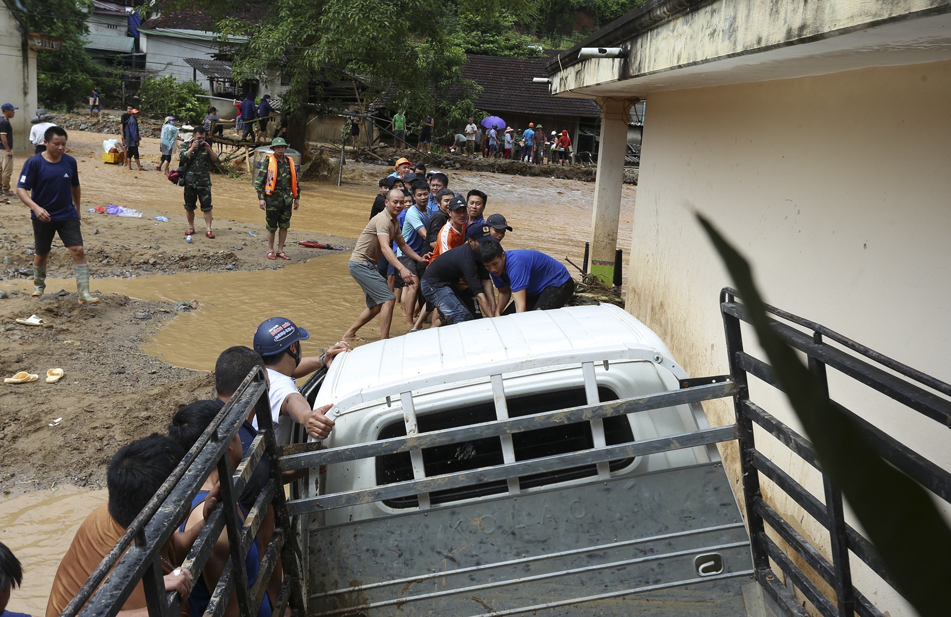 lu quet Nghe An anh 6