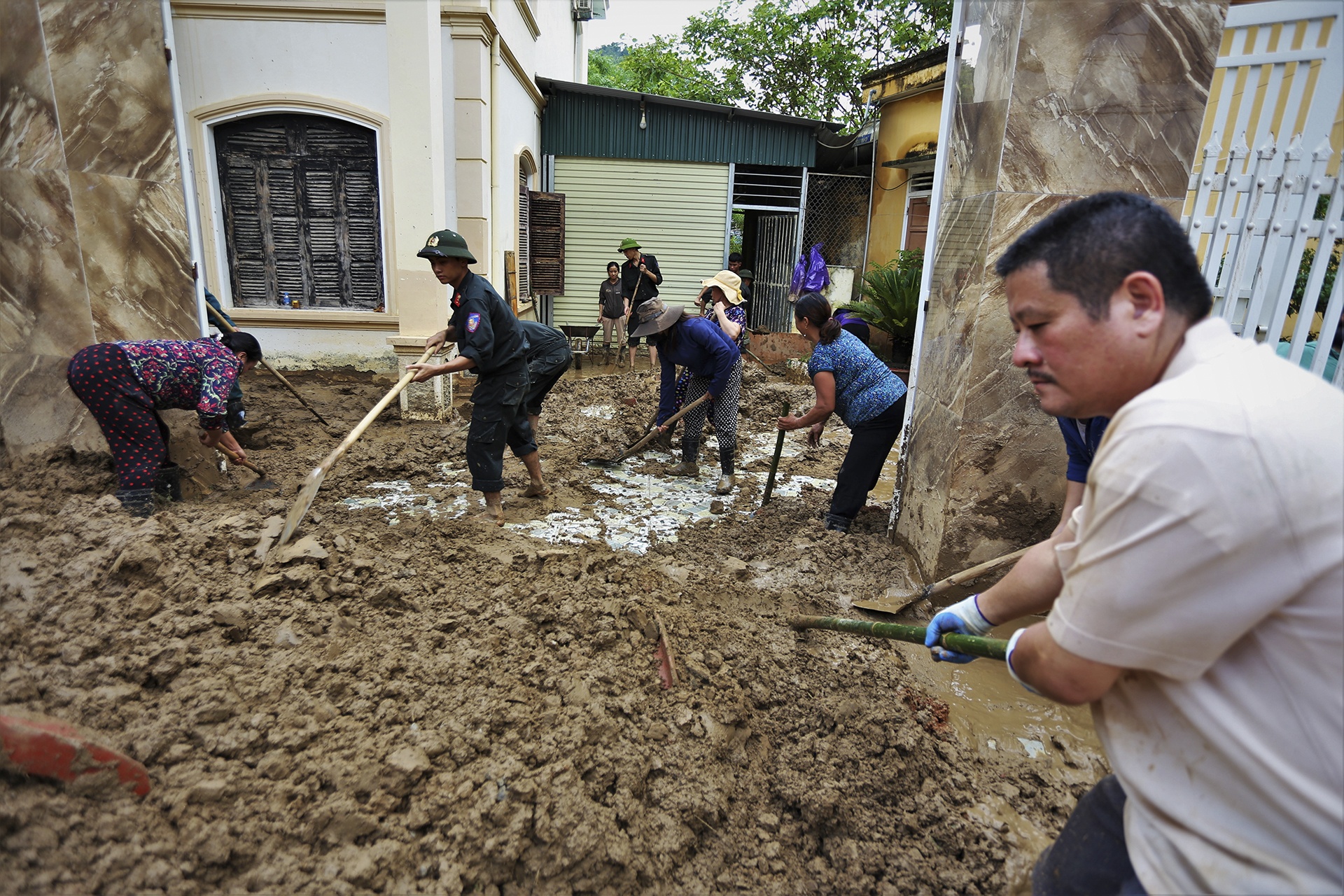 lu quet Nghe An anh 1