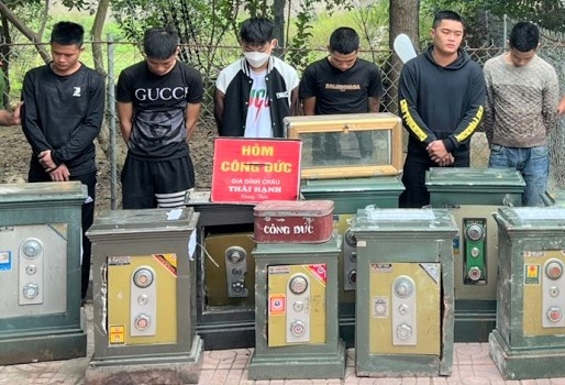 trộm hòm công đức ảnh 1 trom hom cong duc anh 1