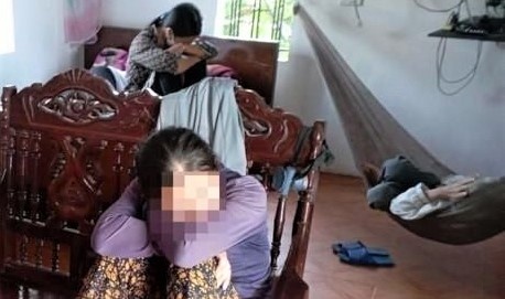 no tau tren bien anh 1