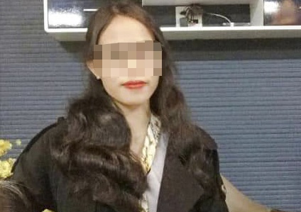 Nu giao vien tieng Anh 22 tuoi bong dung mat tich hinh anh