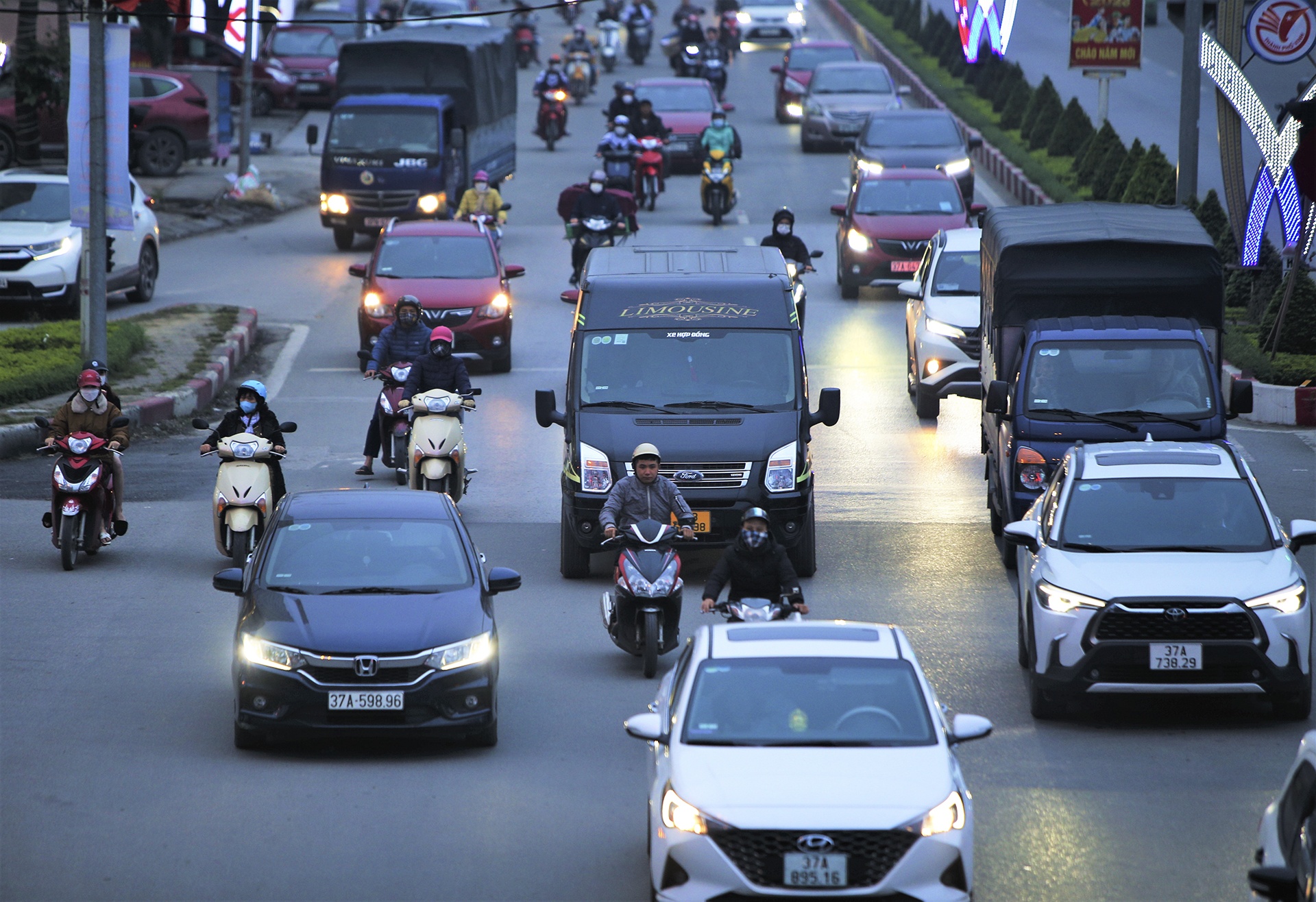 tac duong TP Vinh anh 14