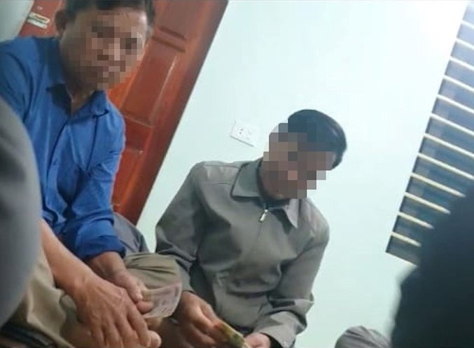 Xac minh clip bi thu xa danh bai an tien hinh anh