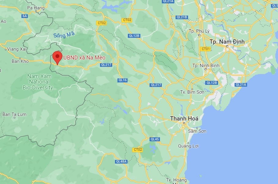 xe roi xuong vuc anh 2