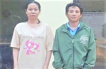 Vo chong tho ho vuot 50 km tra nua ty dong cho nguoi chuyen nham hinh anh