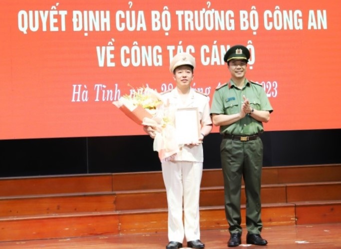 bo nhiem can bo anh 1