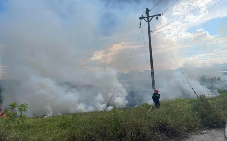 Bi dien giat tu vong luc khoan tham do dia chat hinh anh