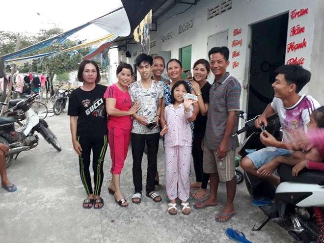 Clip vo chong ngheo tra 17,5 trieu dong cho 9X danh roi vi truoc Tet hinh anh