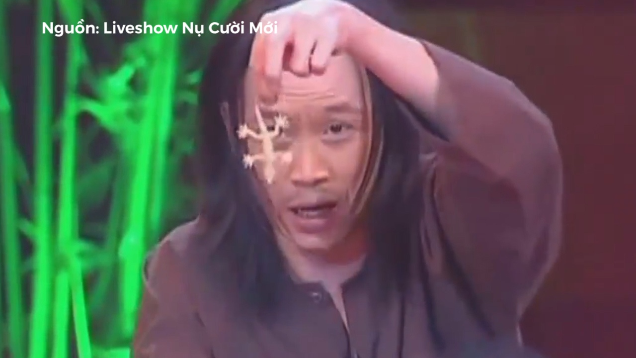 Hoai Linh khoe chai ruou 'huyen thoai' khien khan gia te ngua hinh anh