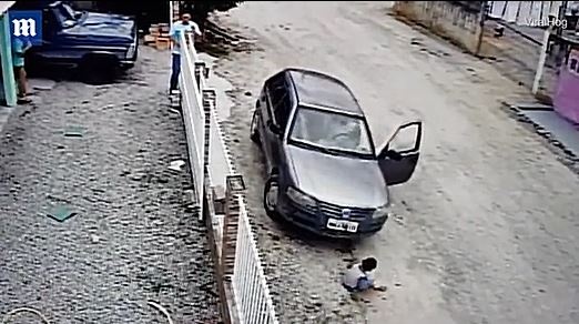 Dung tim voi khoanh khac chu lai xe qua nguoi chau trai tai Brazil hinh anh