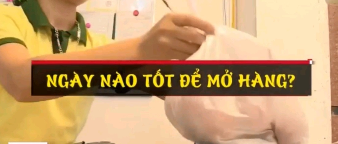 Cach chon ngay va nguoi mo hang tot nam nay hinh anh