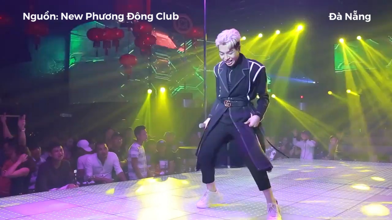 Duc Phuc trinh dien lai vu dao 