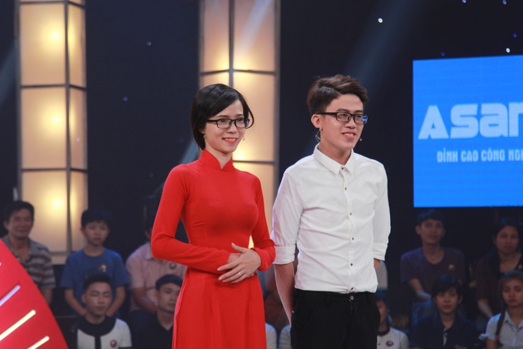 Tran Thanh 'cuoi xiu' khi cap doi doi triet san Truong Giang vi lun hinh anh