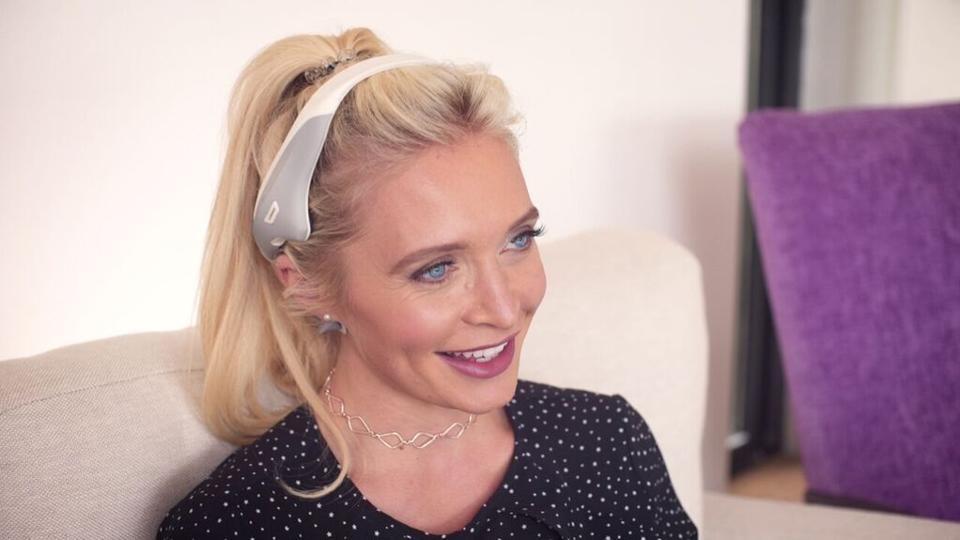 Chiec tai nghe ho tro nguoi dung giam 3 kg trong 3 thang hinh anh