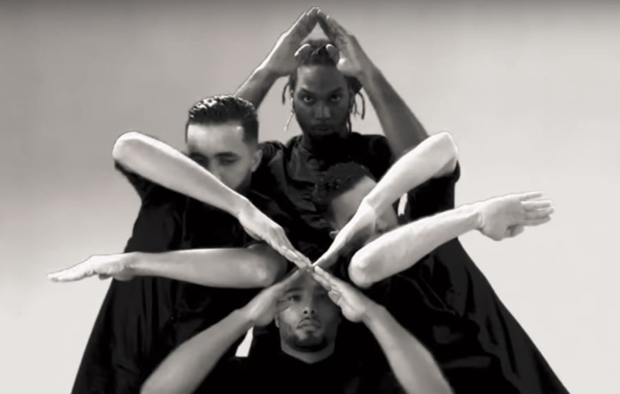 Vu dieu dep mat cua nhung ban tay ma thuat hinh anh