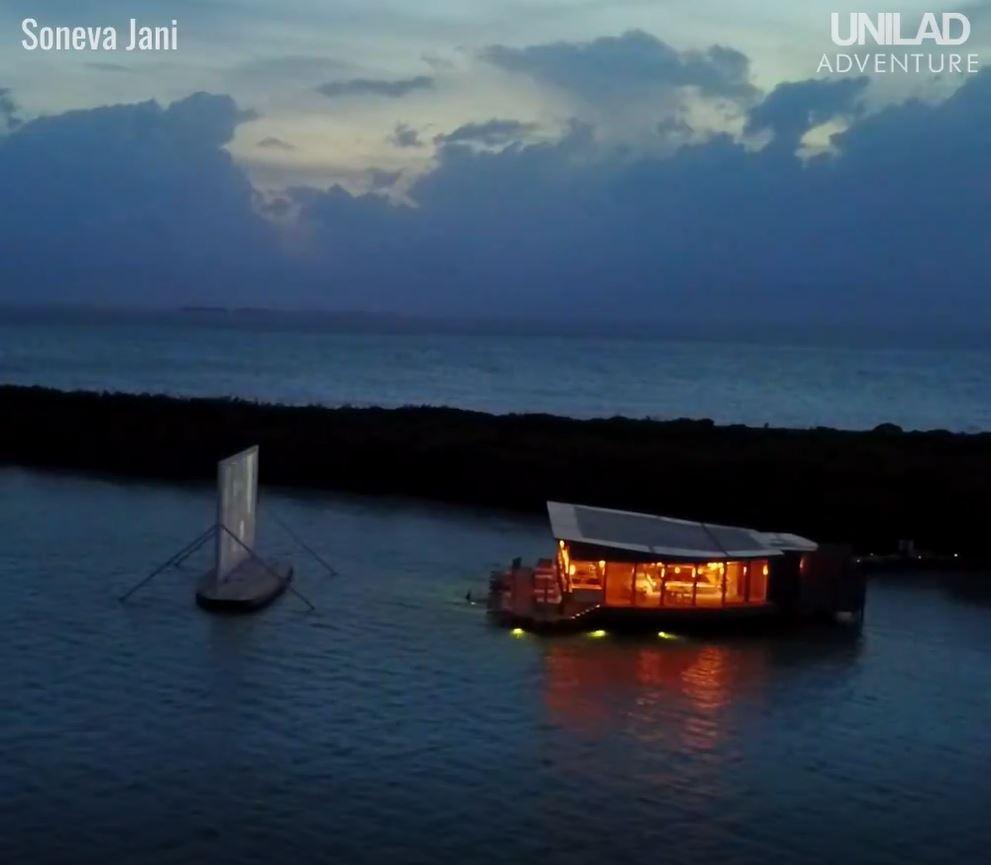 Rap phim giua bien doc dao  o Maldives hinh anh