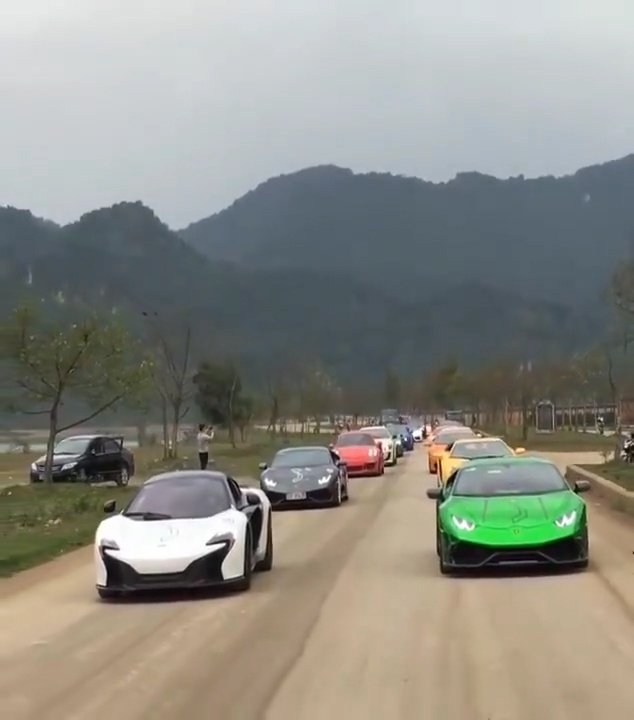 Cung ngam 20 chiec sieu xe Car Passion 2018 tren duong den Ninh Binh hinh anh