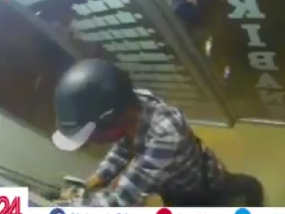 Thu doan trom tien ty qua the ATM cua nhom nguoi nuoc ngoai hinh anh