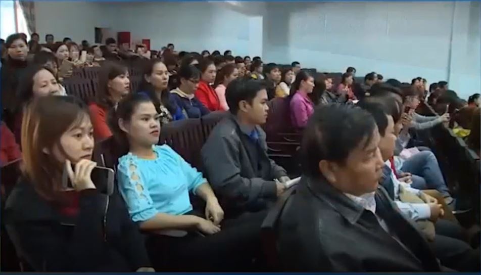 Dak Lak tam ngung viec cham dut hop dong 500 giao vien hinh anh