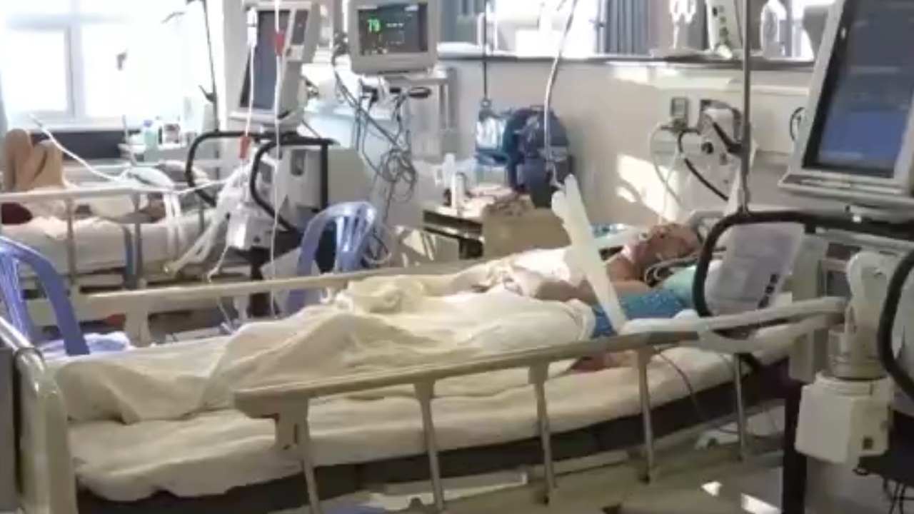 Nhap vien do dung thuoc dong y khong ro nguon goc hinh anh