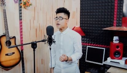 Viet Hoang - em trai Son Tung M-TP hat Anh Sai Roi cua anh trai hinh anh