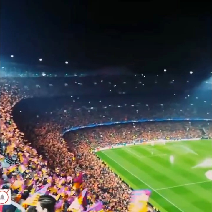 Xem lai chao lua Nou Camp tu khan dai khi Barcelona de bep Chelsea hinh anh