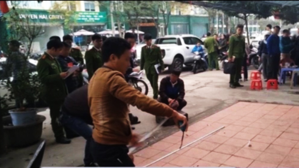 Chau chem chet cau ruot nghi do 'ngao da' hinh anh