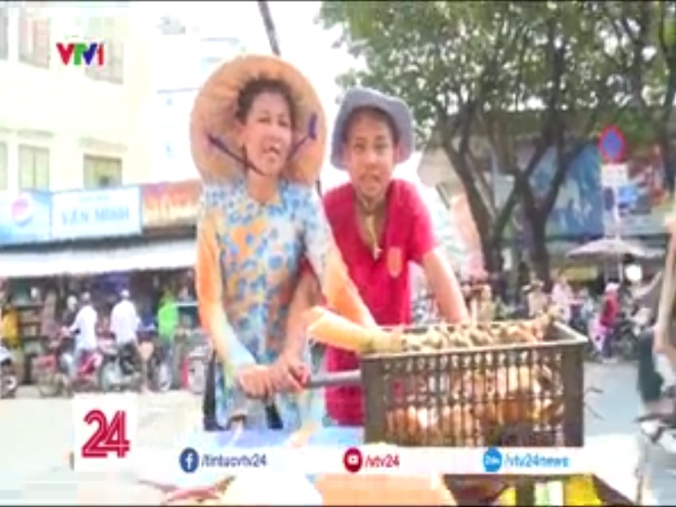 17 nam cuu mang nguoi con nuoi mac u nao hinh anh