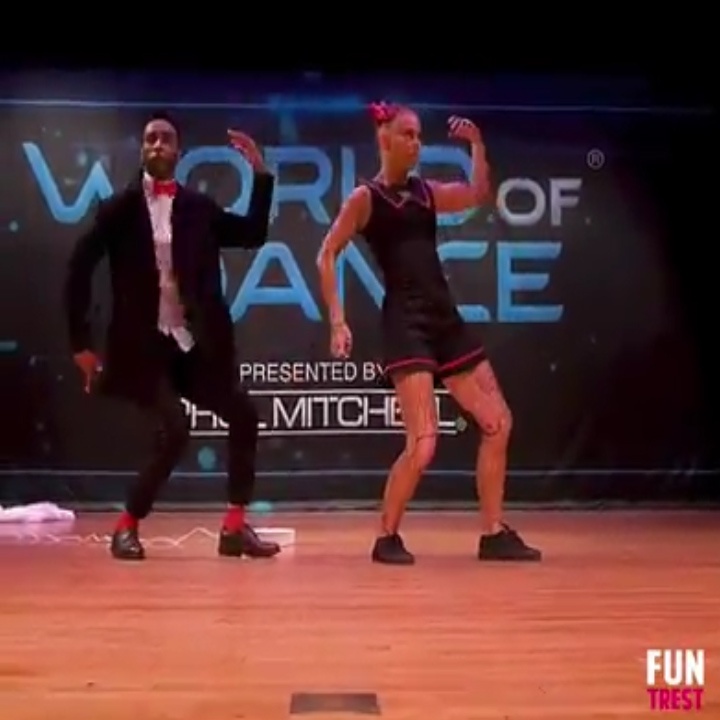 Man bieu dien popping 'bup be ma quai' dong bo den tung chi tiet hinh anh