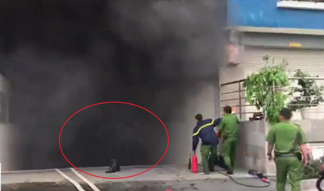 Lua lai vua tiep tuc bung len tai Khu B toa nha Carina Plaza hinh anh