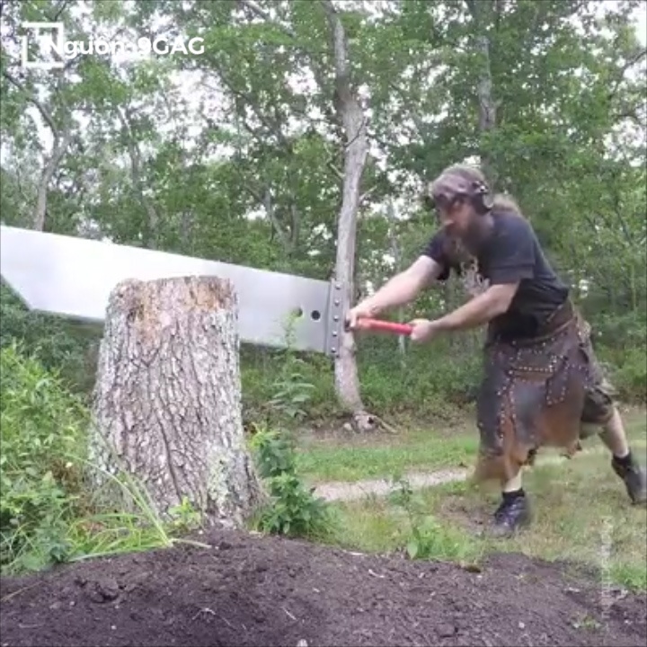 Nguoi dan ong voi dam me che tao nhung vu khi khong lo hinh anh