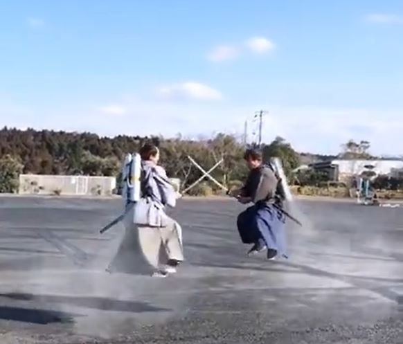 Man dau kiem 'tren khong' cua cac Samurai thoi cong nghe moi hinh anh