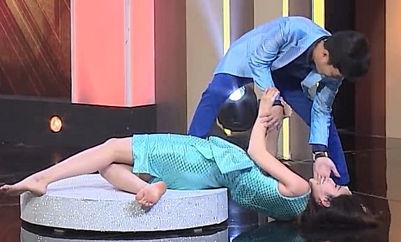 Nam Em duoc Truong Giang do ngay khi bi te luc trinh dien hinh anh