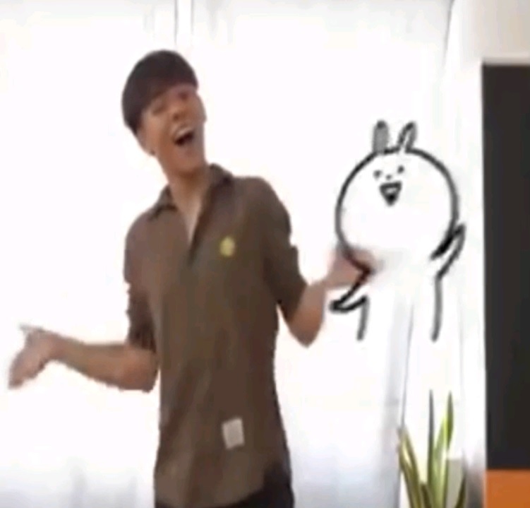 Phien ban thuc cua bo sticker 'tang dong' nhat mang xa hoi hien nay hinh anh