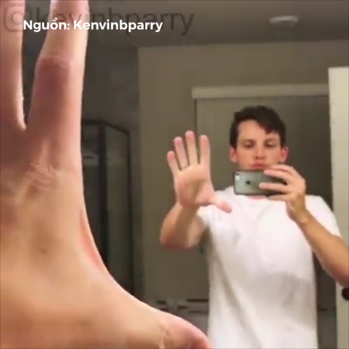 Man ao thuat danh lua thi giac cua Kenvin Parry hinh anh