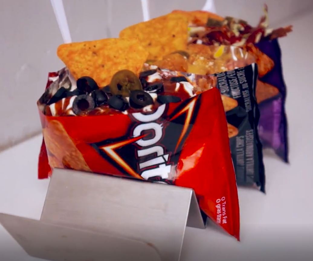 Cach an banh Taco voi bien tau la chi co o Canada hinh anh