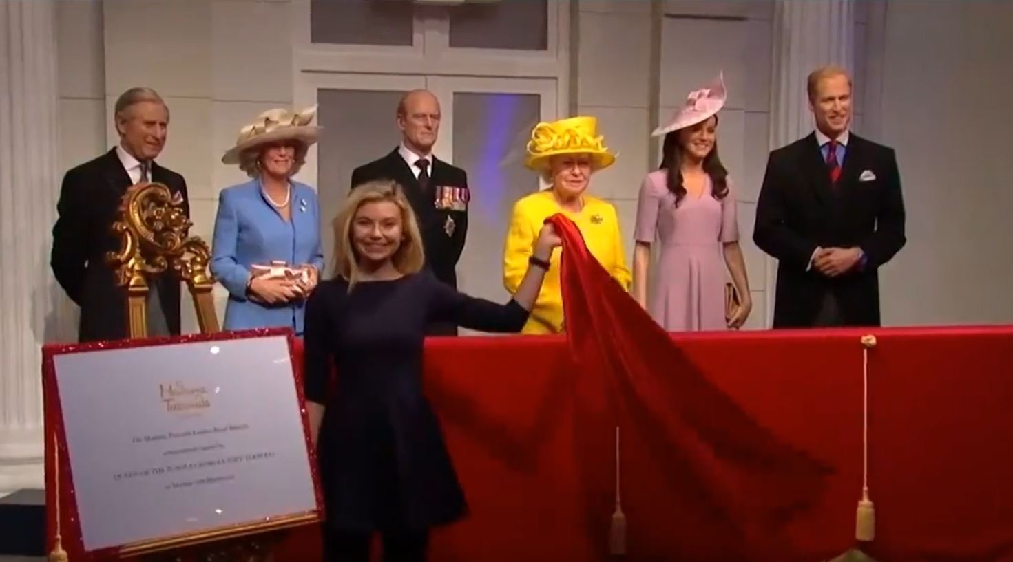 Khai truong ban cong Hoang gia Anh hinh anh