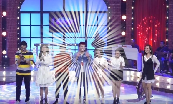 Duy Khanh lap ky luc thua cuoc, ra ve chi voi 20.000 'tien xang' hinh anh