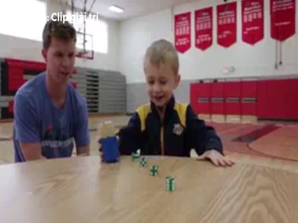 Cau be lac xi ngau theo phong cach 'than bai' hinh anh