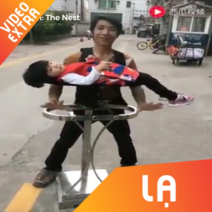 Man ao thuat duong pho kho tin cua anh chang nguoi Trung Quoc hinh anh