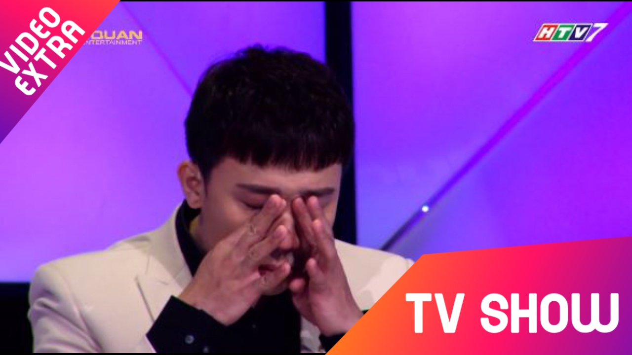 Tran Thanh bat khoc vi nhac si tre hat cho nguoi tien boi bi tai bien hinh anh