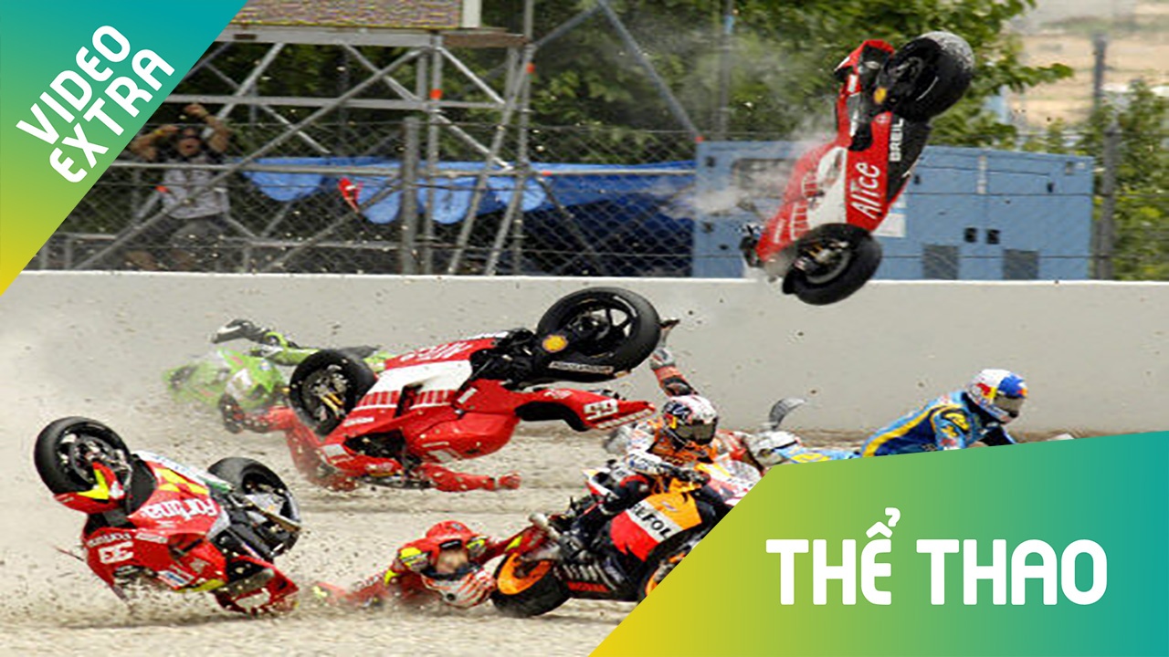 Nhung tai nan kinh hoang tren duong dua Moto GP hinh anh