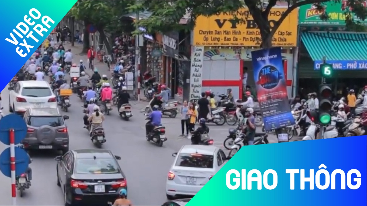 Van hoa nhuong duong cho nguoi di bo tai Ha Noi hinh anh