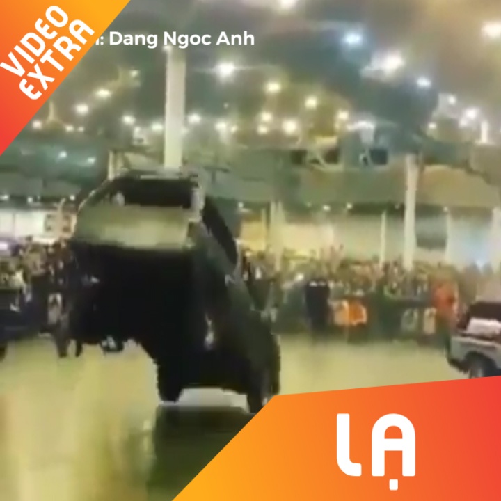 Nhung chiec xe hoi co the  nhay mua hinh anh