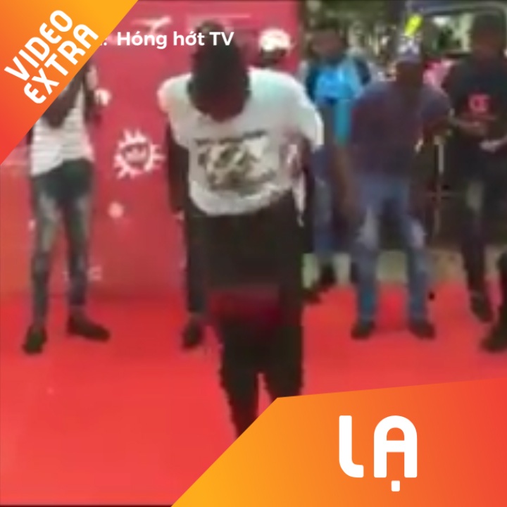 Chang trai tang non nghe thuat chang khac gi voi trai bong hinh anh