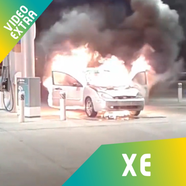 Oto chay ngun ngut sat tru bom xang tai My hinh anh