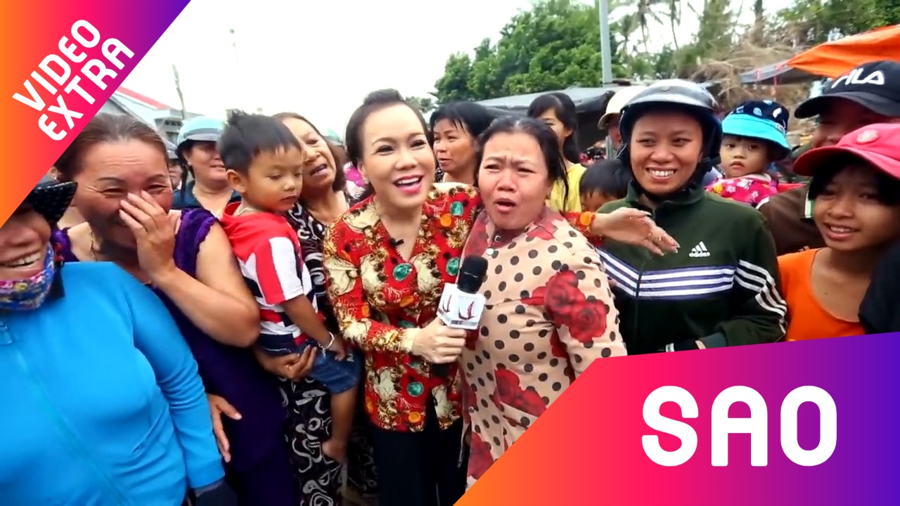 Me chong bo ca con dau dau de de chup anh voi Viet Huong hinh anh