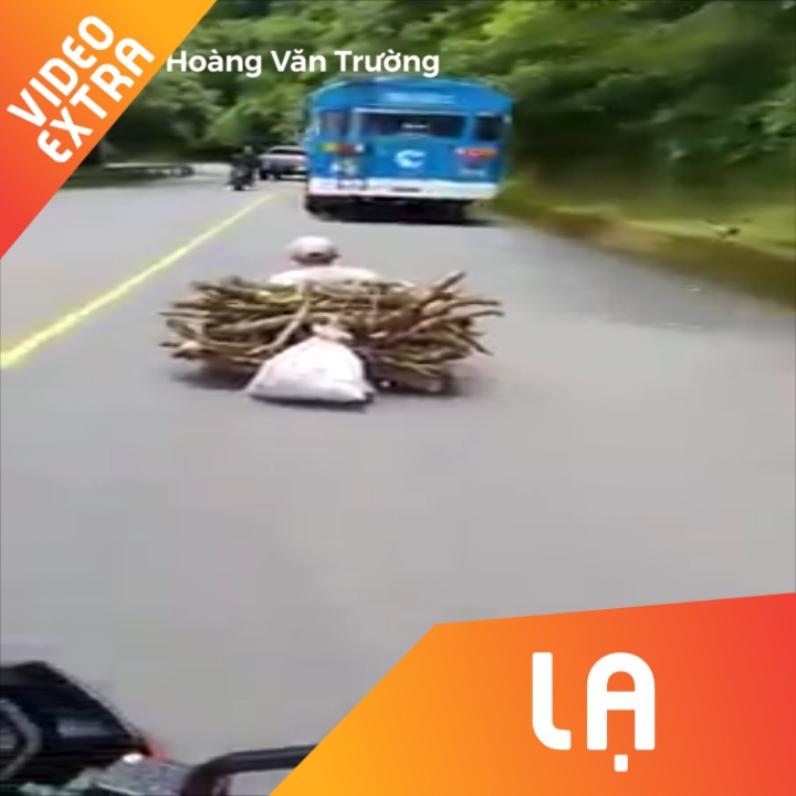 La mat voi phuong tien tu che cua nguoi dan cho cui hinh anh