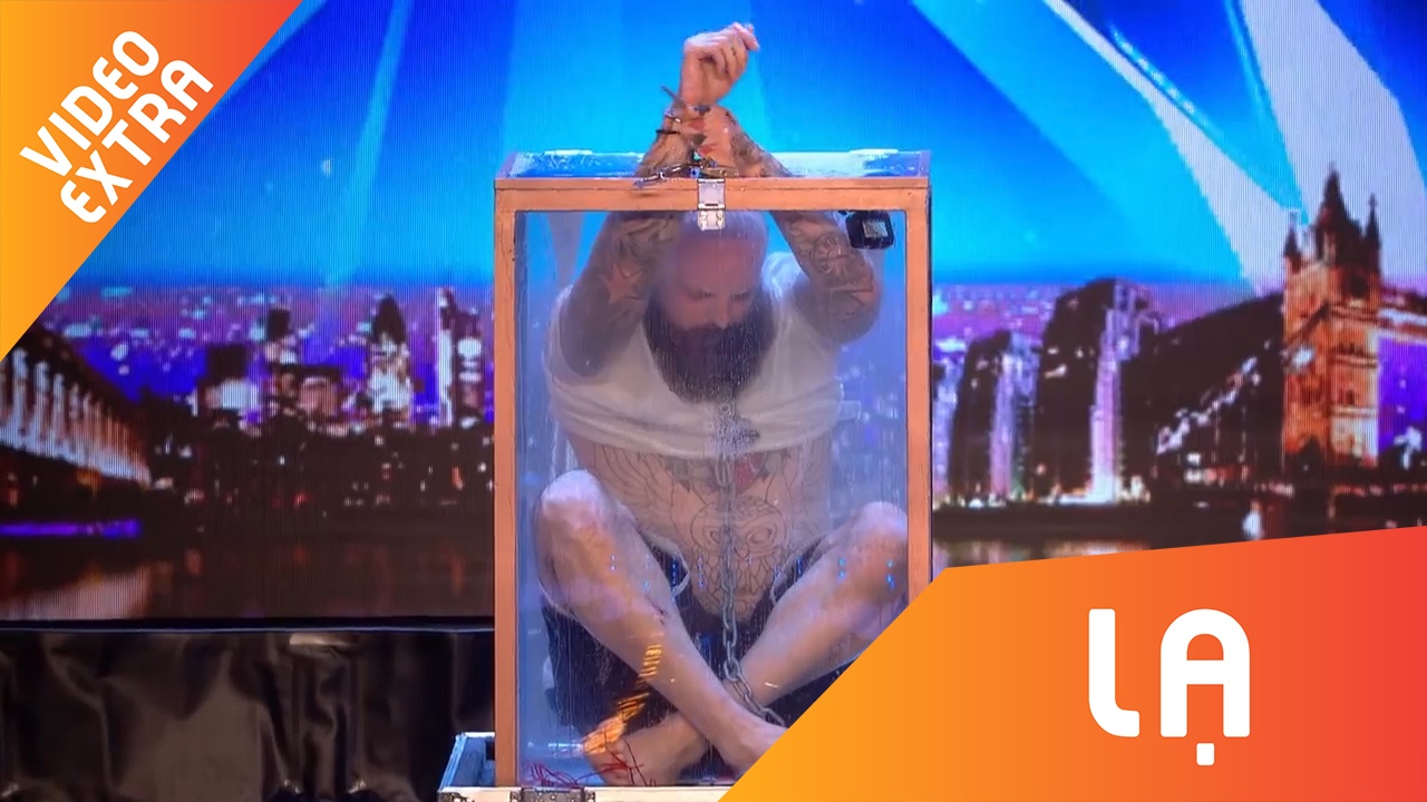 Nguoi dan ong thoat khoi be nuoc kich tich tai Tim kiem tai nang Anh hinh anh